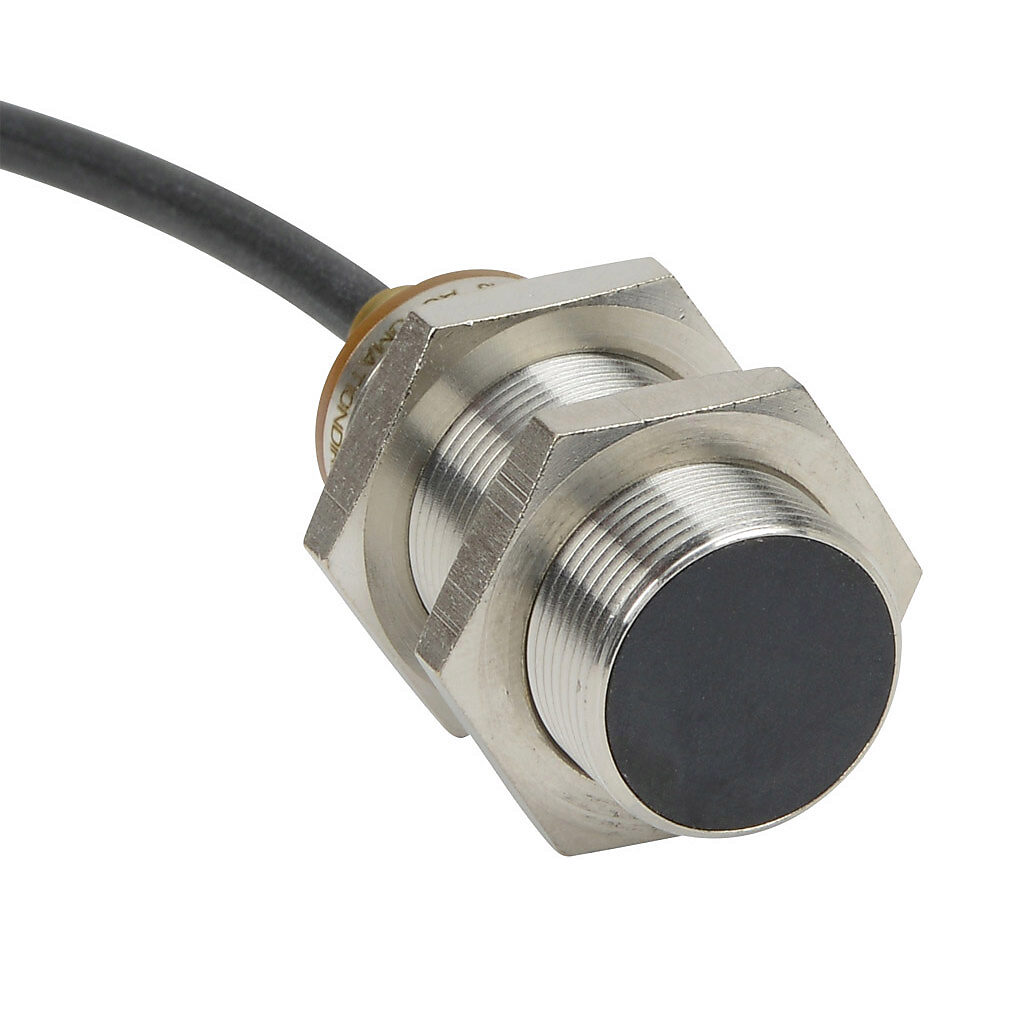 Details about   NEW AUTOMATION DIREC CR8-AP-3A METAL SENSING PROXIMITY SWITCH 