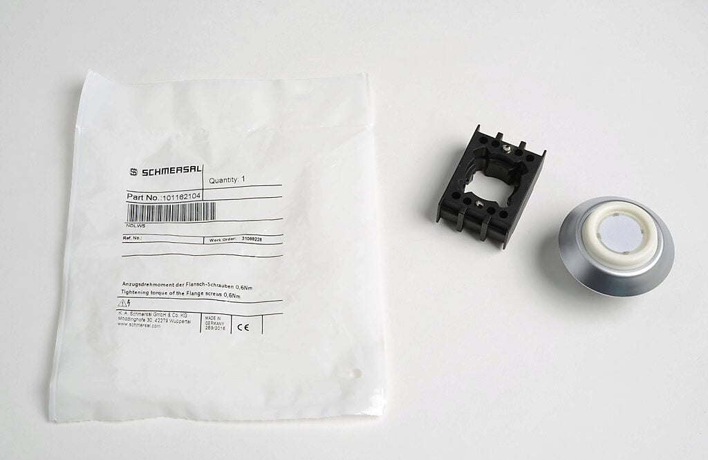Numeric Lsw Button 22mm Pushbutton: momentary, white, IP67 and IP69K (PN# NDLWS ...