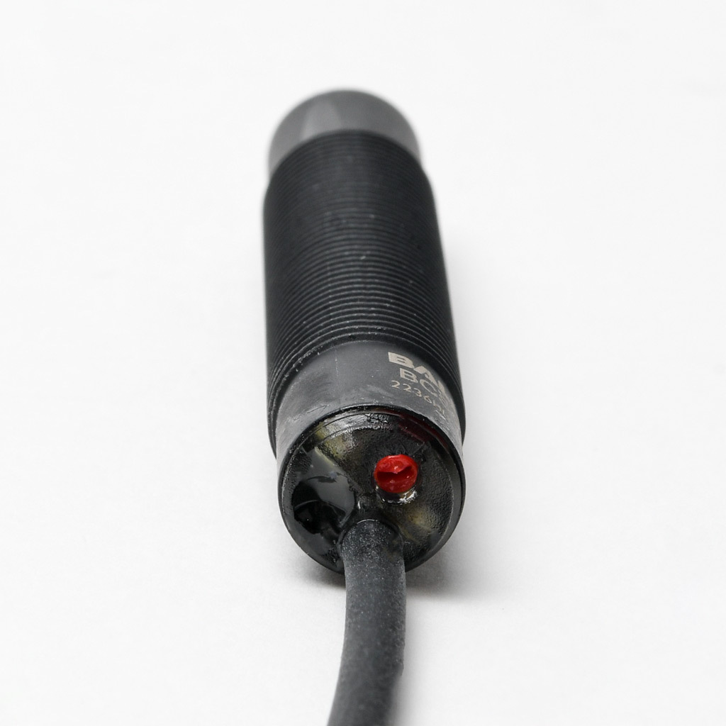 Capacitive Proximity Sensor: 12mm diameter x 61mm body, 8mm range (PN ...