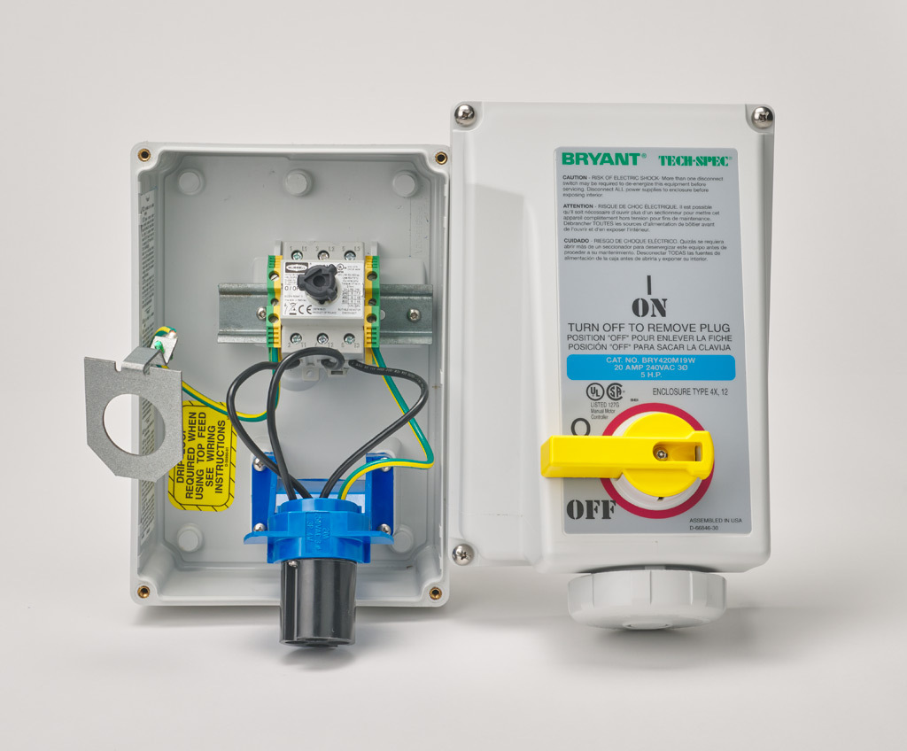 Pin and Sleeve Mechanical Interlock 3pole, UL 508 rated, 20A (PN