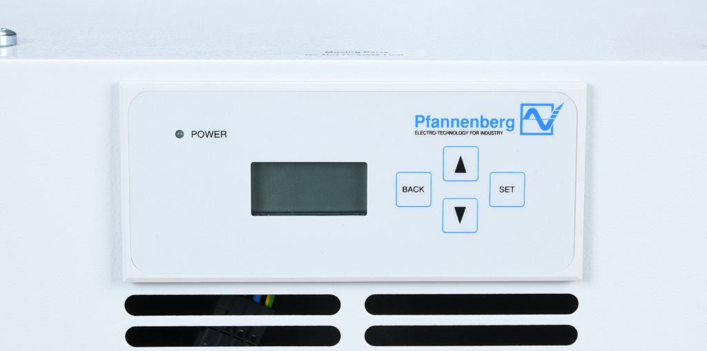 DTT 6401 Air Conditioner: 7100 BTU/H, top mount (PN# 13256462055