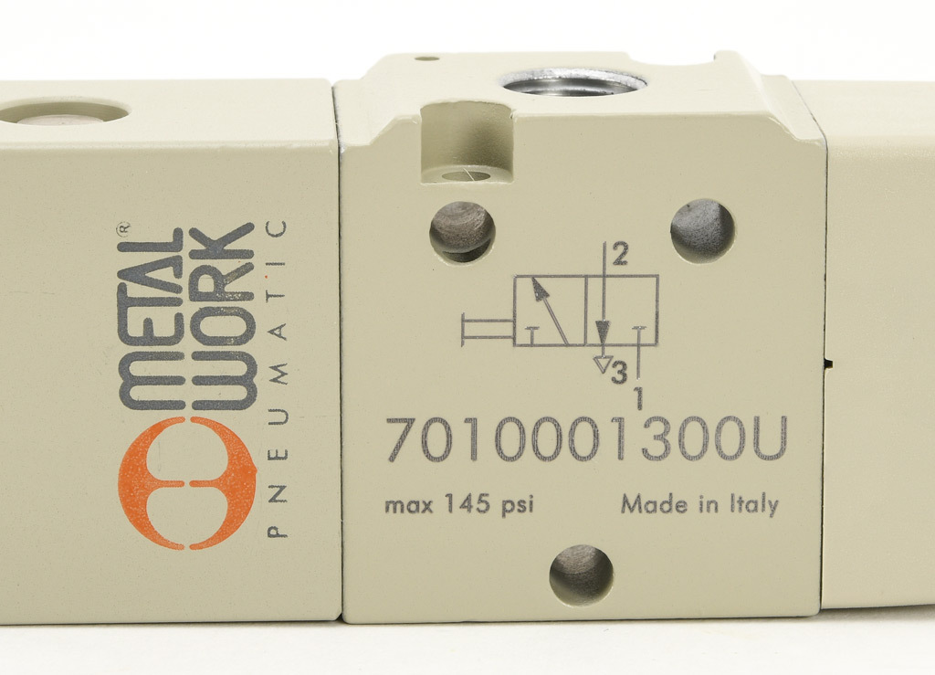 Manual Valve: pneumatic, 3-port (3-way) (PN# 7010001300U