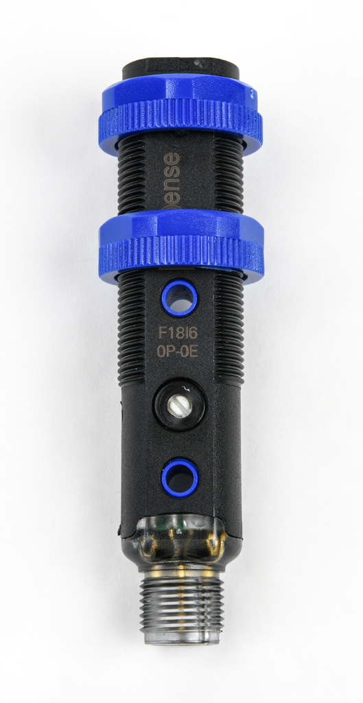 Tubular photo sensor: 700mm range, diffuse (PN# F18I6-0P-0E