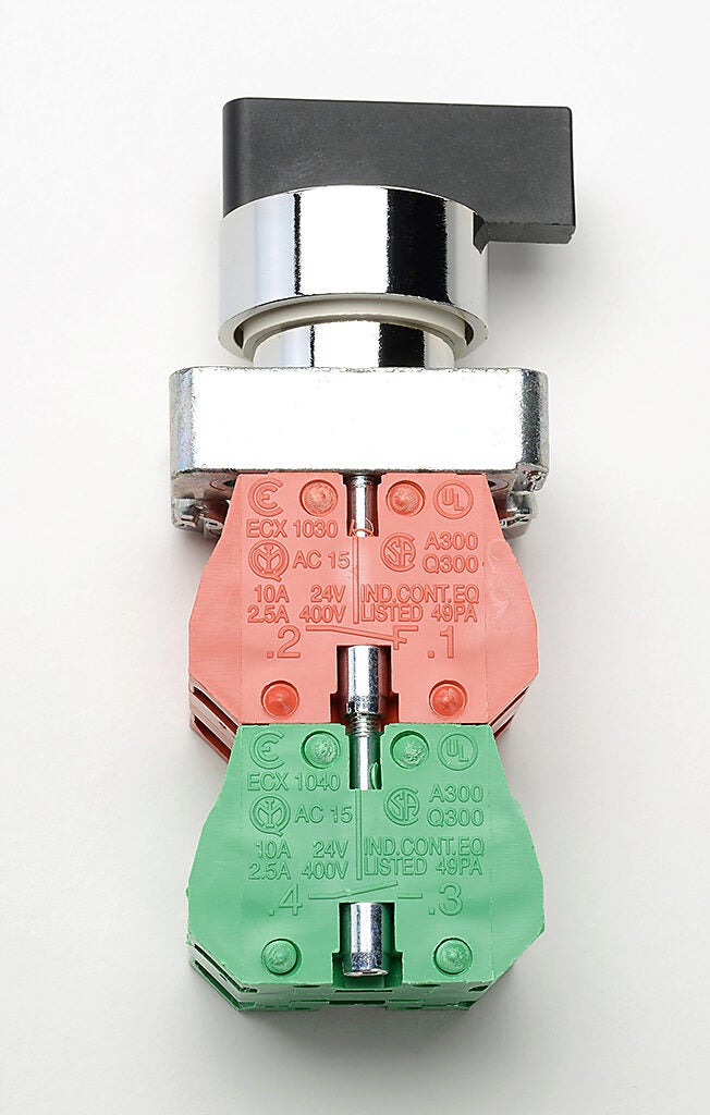 Selector Switch: spring return to center, 22mm, 3-pos, lever