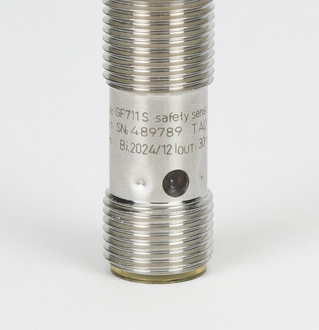 Inductive Proximity Sensor: 12mm diameter x 70mm body (PN# GF711S