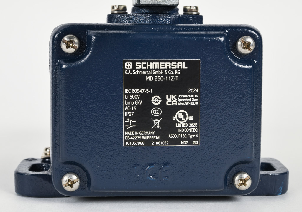 Limit Switch: side rotary lever with metal roller (PN# MD250-11Z-T