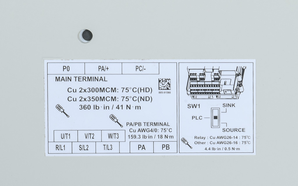 Toshiba AC High-performance Drive: 460 VAC, 200hp with 3-phase