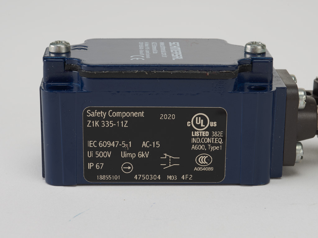 Limit Switch: one-way horizontal lever with plastic roller (PN