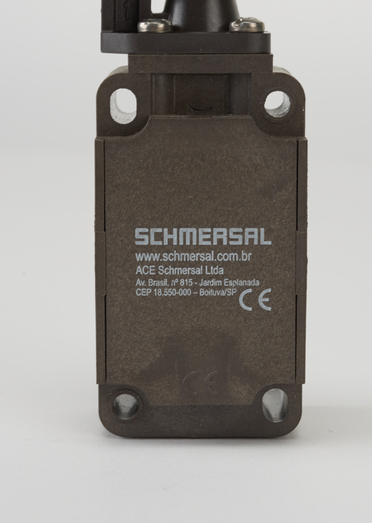 Limit Switch: one-way horizontal lever with plastic roller (PN