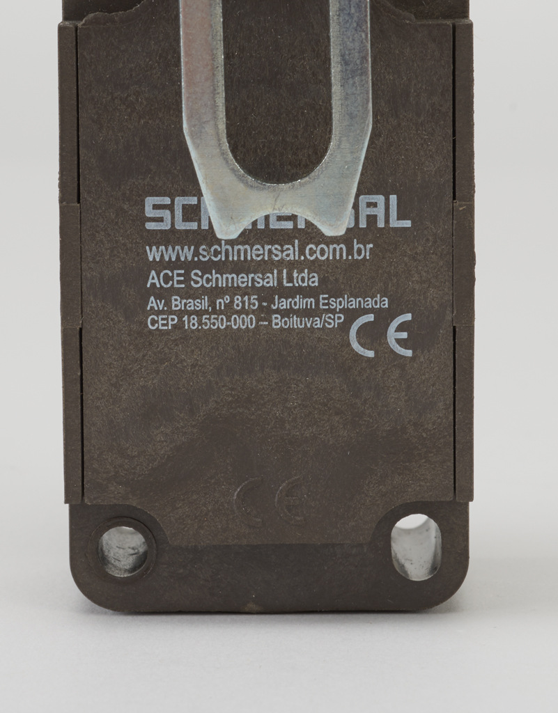 Limit Switch: side rotary adjustable lever with plastic roller (PN