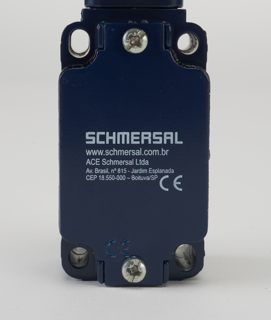 Limit Switch: side rotary lever with plastic roller (PN# Z4VH-335