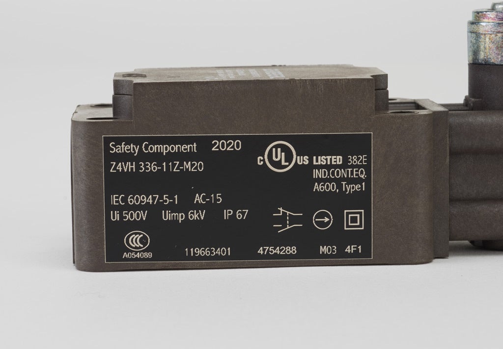 Limit Switch: side rotary lever with plastic roller (PN# Z4VH-336