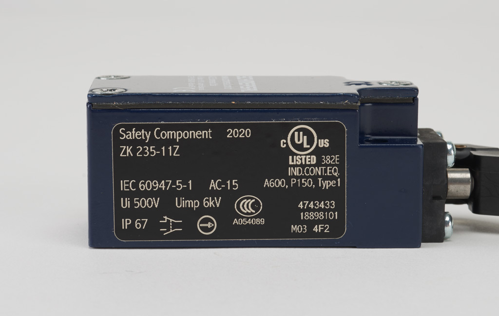 Limit Switch: one-way horizontal lever with plastic roller (PN# ZK