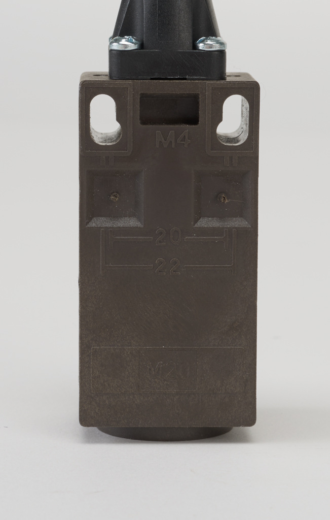Limit Switch: metal plunger with plastic roller (PN# ZR-236-11Z