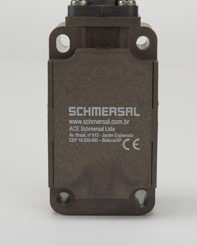 Limit Switch: metal plunger with plastic roller (PN# ZR-336-11Z