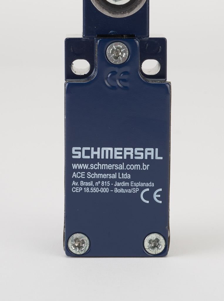Limit Switch: side rotary lever with plastic roller (PN# ZV12H-235