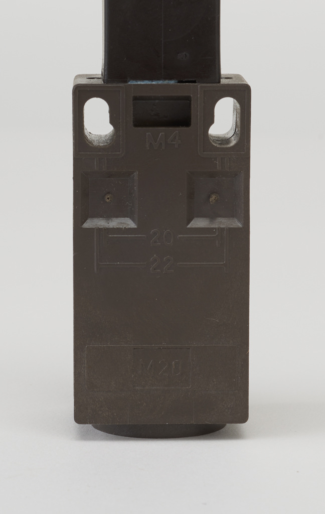 Limit Switch: side rotary lever with plastic roller (PN# ZV12H-236
