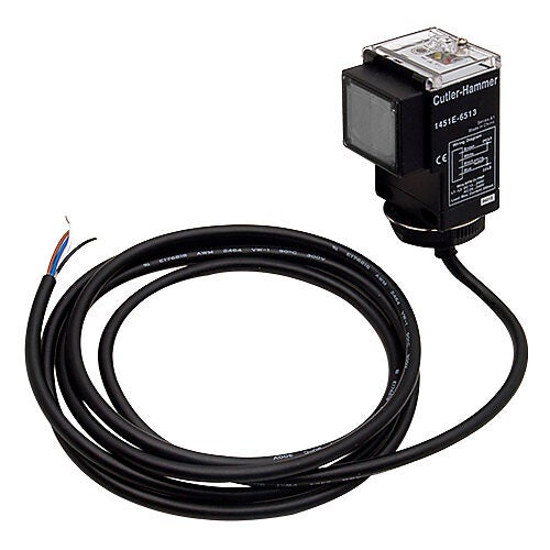 【P14565】Re:Sense Rectangular photo sensor: 16ft range, polarized retroreflective