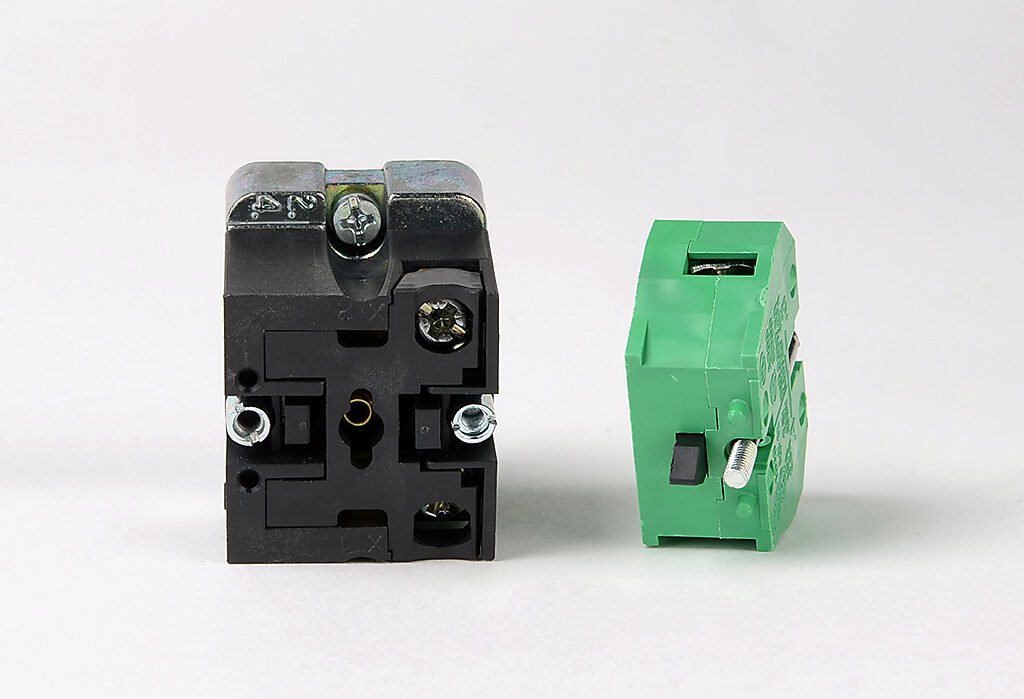 Selector Switch: maintained, 22mm, 2-pos, knob operator (PN