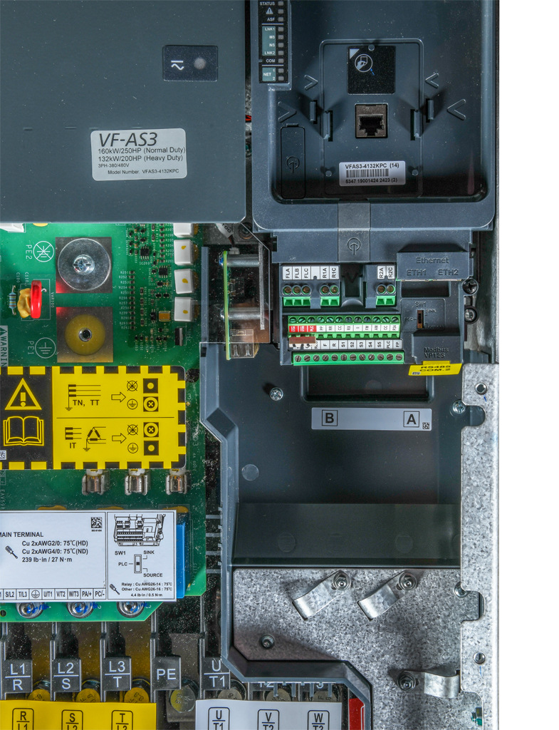 Toshiba AC High-performance Drive: 460 VAC, 200hp with 3-phase