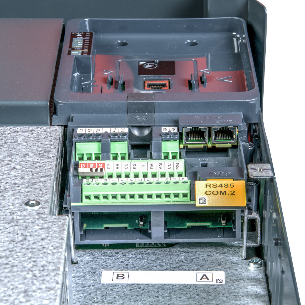 Toshiba AC High-performance Drive: 460 VAC, 75hp with 3-phase