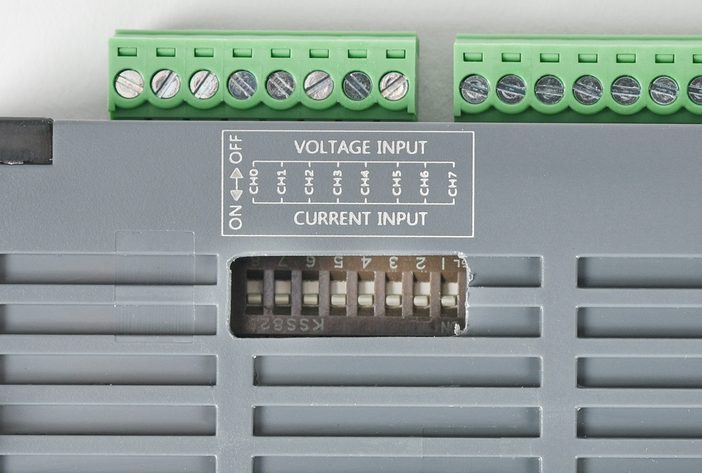 Analog Input Module: 8-ch, current/voltage (PN# XBF-AD08A