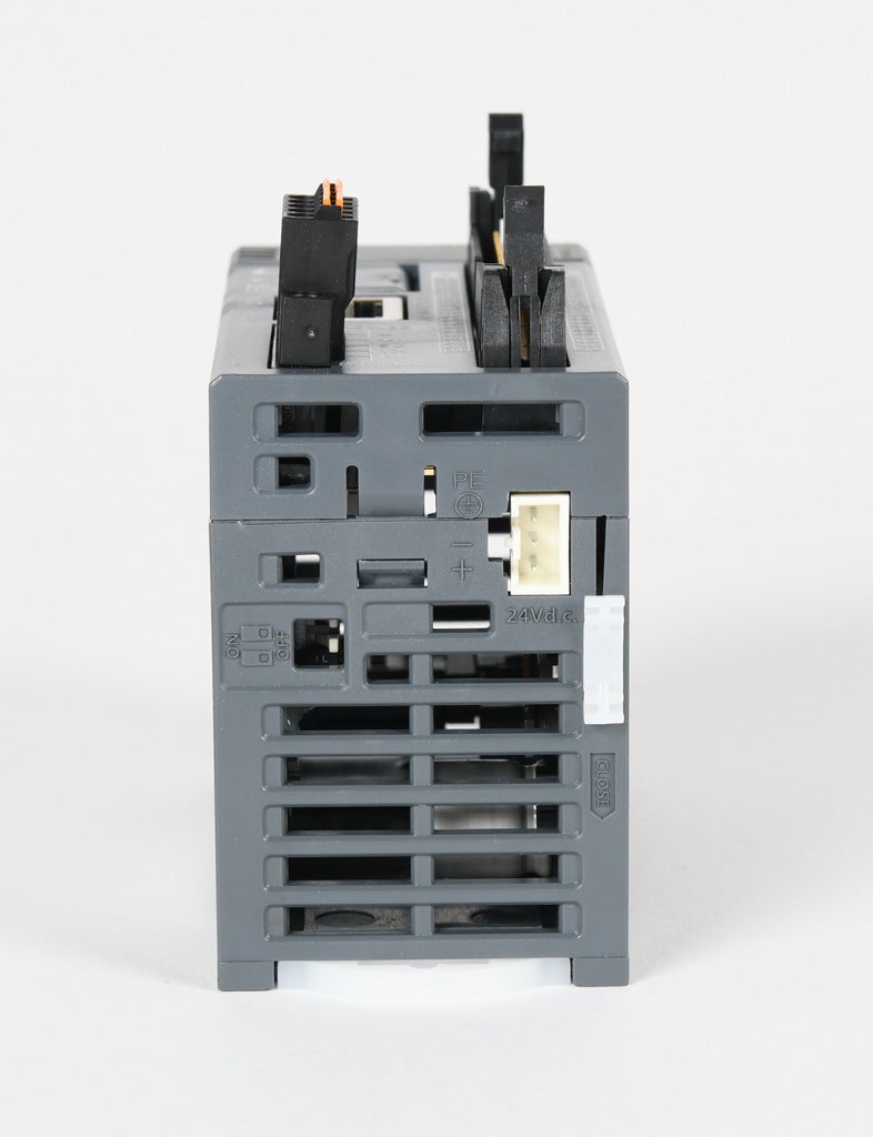 LS Electric XGB PLC: 16-pt in, 16-pt out, Ethernet, serial and USB
