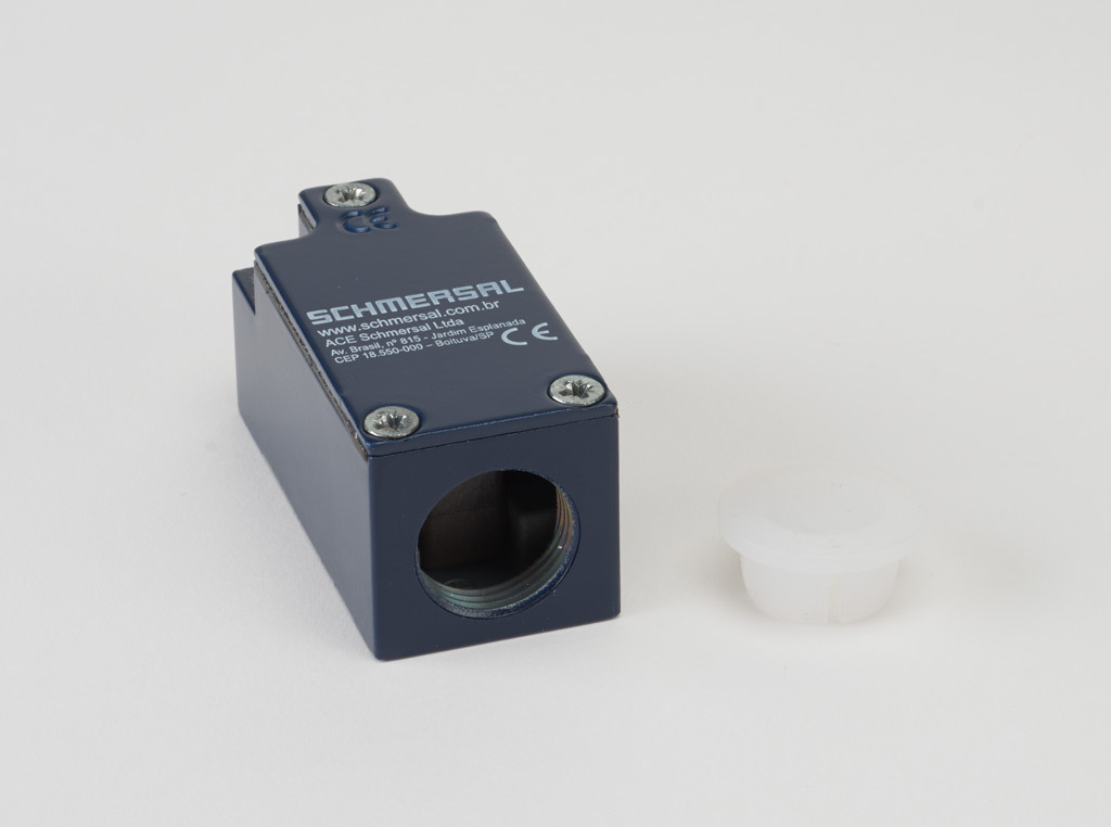 Limit Switch: metal plunger (PN# ZS-235-11Z) | AutomationDirect