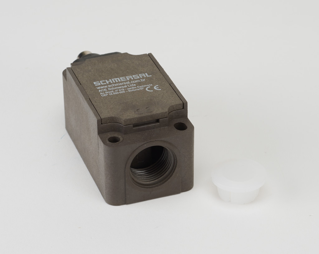 Limit Switch: metal plunger (PN# ZS-336-11Z) | AutomationDirect